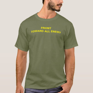 Avant vers tous les T-shirts militaires ennemis