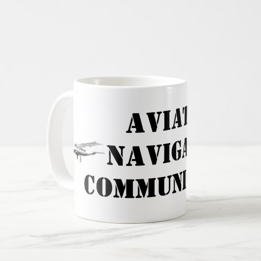 AVIATE NAVIGATE COMMUNICATE Airplane Mok for Pilot (Voorkant links)