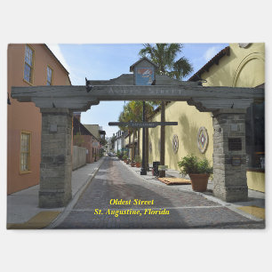 Aviles Street Magneet