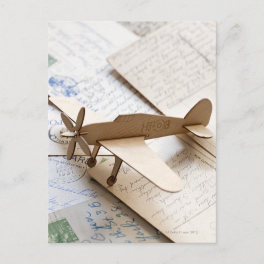 Avion de carton sur cartes postales (Devant)