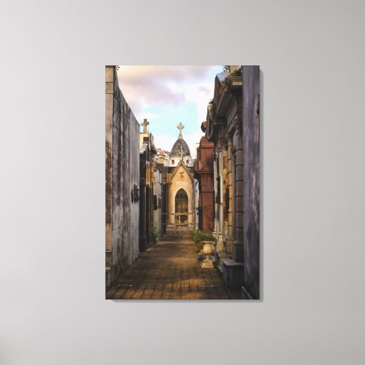 Avondlicht op de begraafplaats Recoleta Canvas Afdruk (Voorkant)