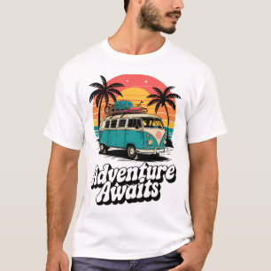 Avontuur wacht op Retro Camper Van T-shirt Famil