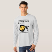 'Aweked' basishoes met lange beschermhoes T-shirt (Voorkant volledig)