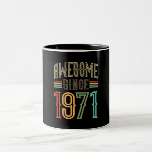 Awesome Since 1971 51st Birthday Funny Retro Tweekleurige Koffiemok