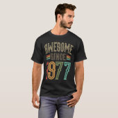 Awesome Since 1977 45th Birthday Funny Retro T-shirt (Voorkant volledig)