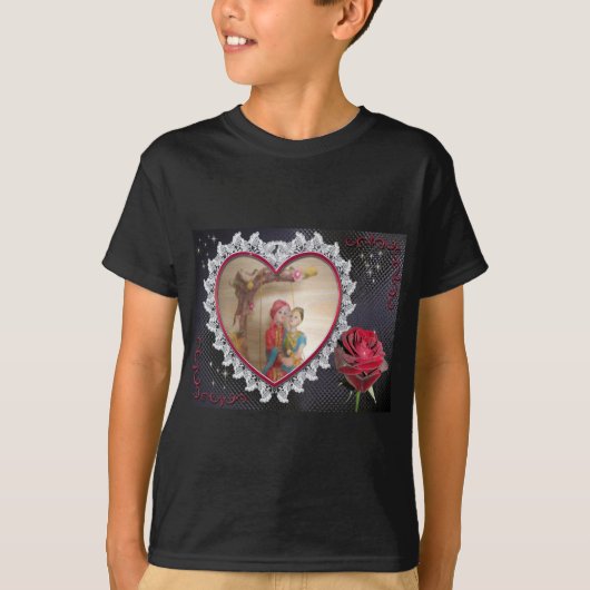 Aziatisch bruidspaar op Heart Swing Art Print T-shirt (Voorkant)
