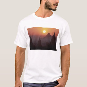 Azië, Birma, (Myanmar), Pagan (Bagan) De tempel T-shirt