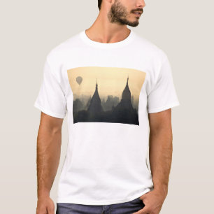 Azië, Birma, (Myanmar), Pagan (Bagan) Heete Lucht T-shirt