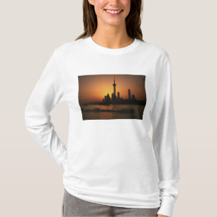 AZIË, China, Shanghai Uitzicht op Oriental Pearl T T-shirt