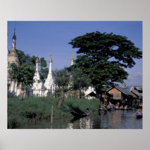 Azië, Myanmar, Inle Lake. Een zwevende markt. Poster
