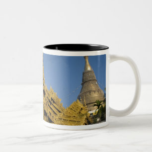 Azië, Myanmar, Yangon. Gouden stoepa van Shwedagon Tweekleurige Koffiemok