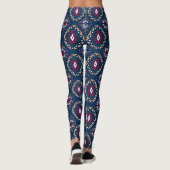 Aztec Allure: Tribal Striped Elegance Leggings (Achterkant)