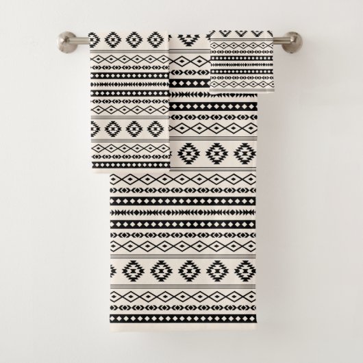Aztec Black op Cream Mixed Motifs Herhaalt patroon Bad Handdoek (Insitu)