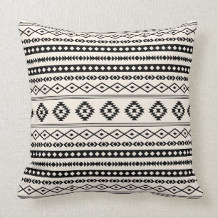 Aztec Black op Cream Mixed Motifs Pattern Kussen