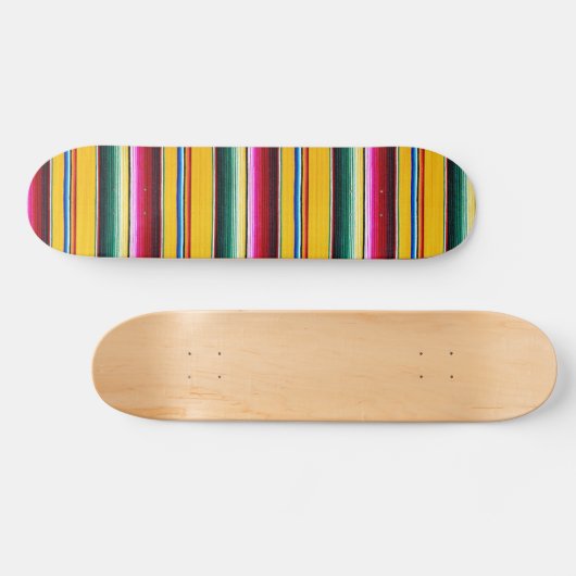 Aztec gekleurd gestript skateboard (Horizontaal)