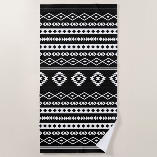 Aztec White op Black Mixed Motifs Pattern Strandlaken (Voorkant)