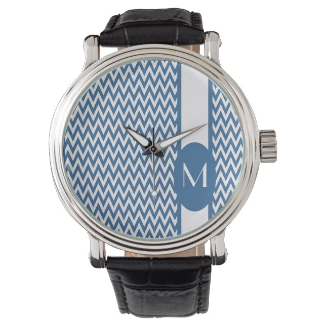 Azure Elegant Chevron Design met monogram Horloge (Voorkant)