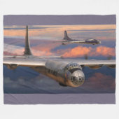 B-36 PEACEMAKER FLEECE DEKEN (Voorkant (Horizontaal))