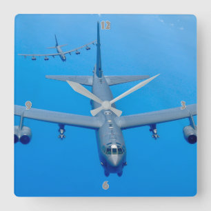 B-52H STRATOFORTRESS VIERKANTE KLOK
