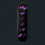 "B-Day" 13 août 1982 - Skateboard - Personnalisabl<br><div class="desc">"B-Day" Skateboard est une planche cool et unique que vous pouvez personnaliser avec votre propre date d'anniversaire! Les planches à roulettes Zazzle sont en 8 styles différents sur l'érable nord-américain d'origine locale, et sont conçues avec des normes de qualité professionnelles qui résisteront au patinage le plus dur! Obtenez du ruban...</div>