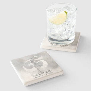 B&W Yoga Instructor Meditation Tree Pose om Symboo Stenen Onderzetter