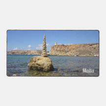 Baai en Toren Ghajn Tuffieha Steenmannetje
