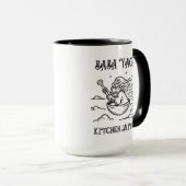 Baba Yaga Mok. Babushka. Baba Yaga Keukenheks. Mok (Voorkant rechts)