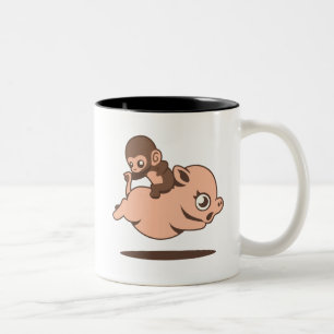 Baby aap (die achteruit gaat op een Varkens Mok) Tweekleurige Koffiemok