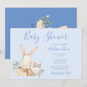 Baby Boy Blue Script Cute Bunny Baby Invitation Kaart (Voorkant / Achterkant)