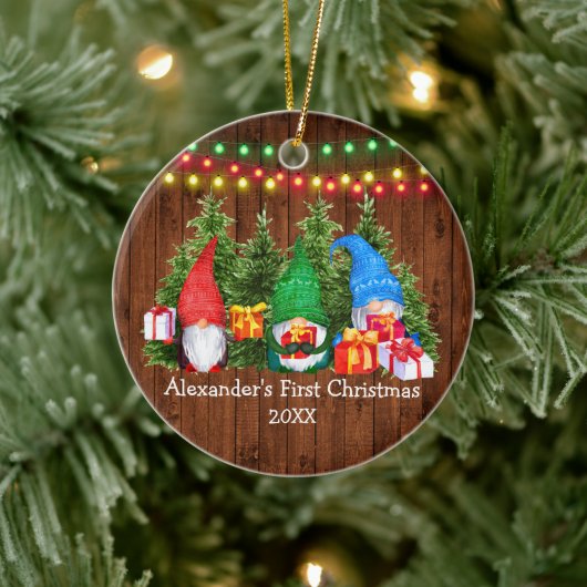 Baby Eerste kerstgnomen met lights Rustic Keramisch Ornament (Boom)