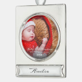 Baby eerste Ornament met kerstcadeauscript Verzilverd Banner Ornament (Links)
