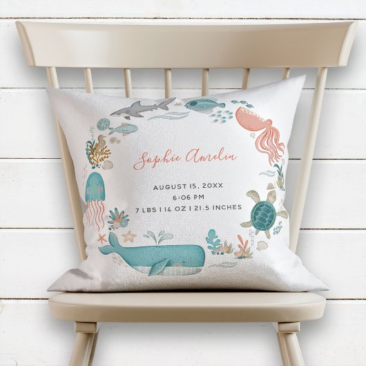 Baby Girl onder het Zee Vogel Stats Keepomwille Kussen