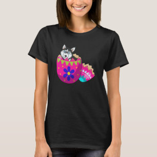 Baby Husky komt uit Paasei op Pasen T-shirt