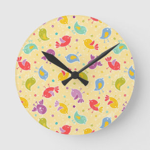 Baby-patroon met schattige vogels ronde klok