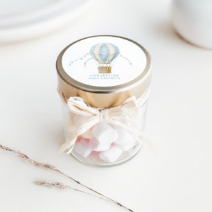 Baby shower blauw heteluchtballonavontuur wacht op ronde sticker