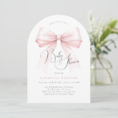 Baby shower Coquette Pink Bow Arch Invitation (Debout devant)