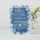 Baby shower d'hiver bleu et blanc Dusty Invitation (Debout devant)