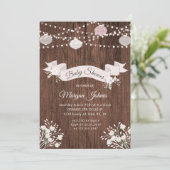 Baby shower floral en bois rustique Invitation (Debout devant)