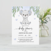 Baby shower invitation avec un koala mignon. (Debout devant)