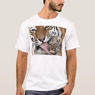 Baby Tijger met een bad T-shirt