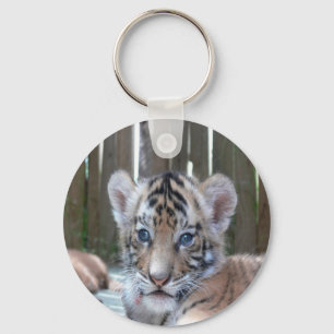 baby tijger wacht op moeder liefde sleutelhanger