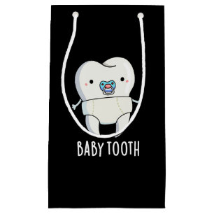 Baby Tooth Funny Teeth Pun Dark BG Klein Cadeauzakje
