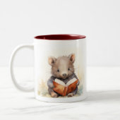 Baby Wombat Reader Keramische Mok (Links)