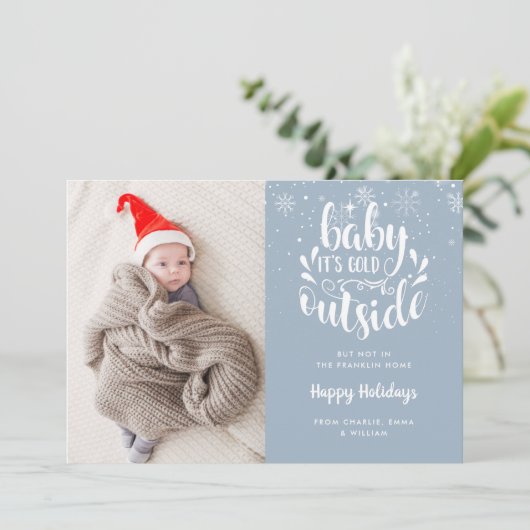 Baby zijn koude buitenblauw fotofeestdag aankondiging (Staand voorkant)