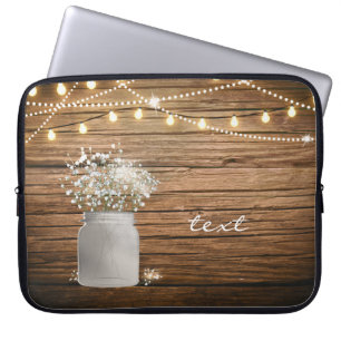 Baby's Breath bloemen in een rustieke metselwerkpo Laptop Sleeve