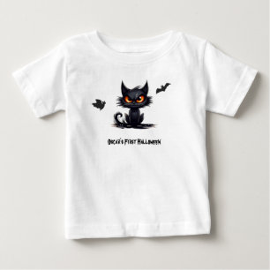 Baby's eerste Halloween. Kat gele ogen. bewerkbaar