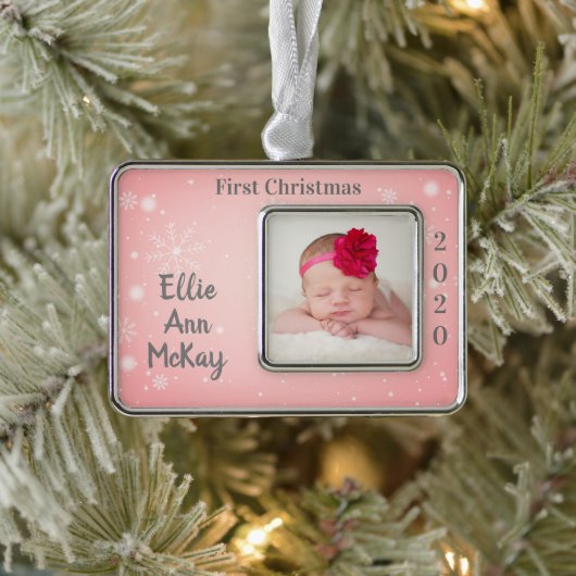 Baby's eerste kerstfoto Roze Snowflake Verzilverd Kader Ornament (Boom)