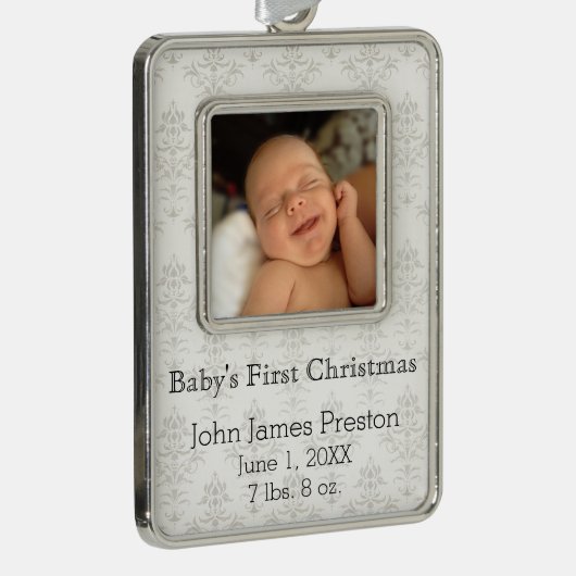 Baby's Eerste Kerstmis op Silver Damask Verzilverd Kader Ornament (Rechts)