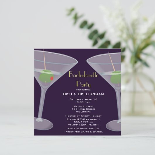 Bachelorette Party Martini Invitation (Debout devant)