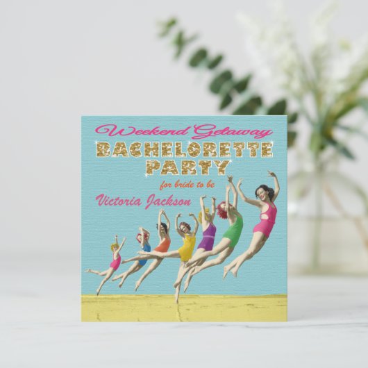 Bachelorette Weekend Getaway Party Invitations (Debout devant)